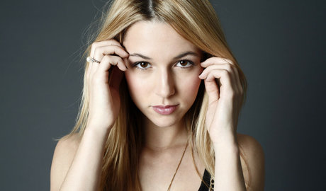 Alona Tal star photo