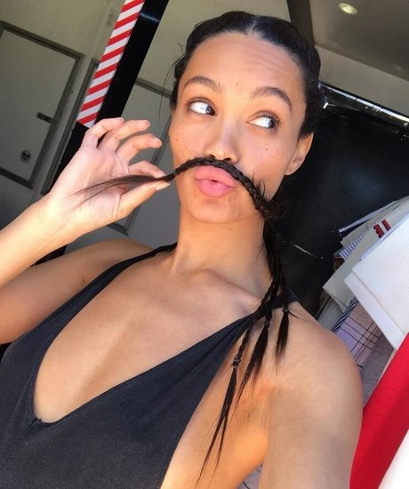 hottest young onlyfans pornographic pictures