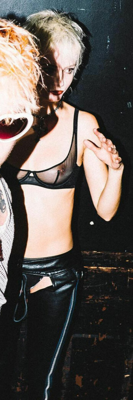 Milkie Way pornographic model img