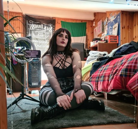 animacherry best actress img