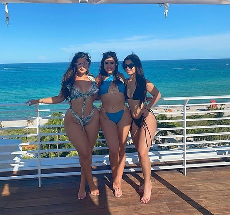 Claudiao1o star erotic photos