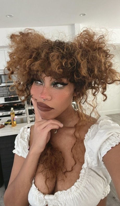 blonde deepthroat onlyfans hd pictures