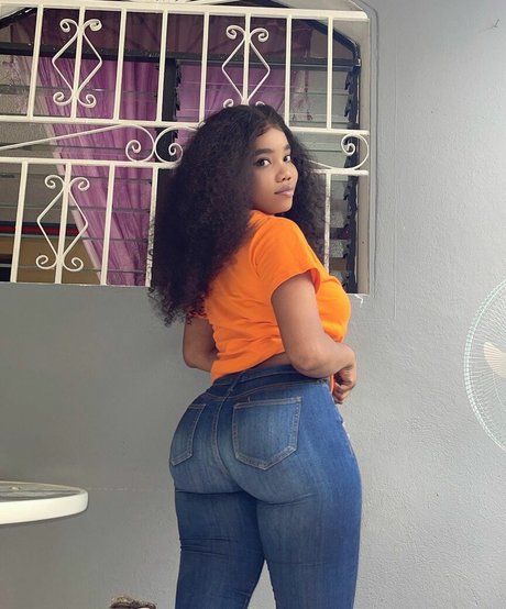 Sphakia Sanon hd model photo