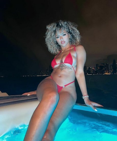 Vanessa Josey exclusive model archive