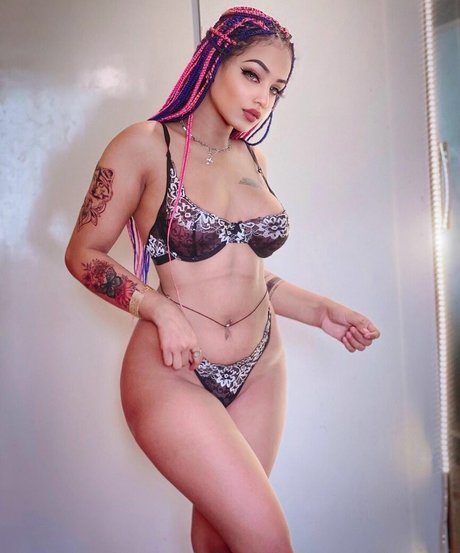 Dilnoor Aka beautiful star photo