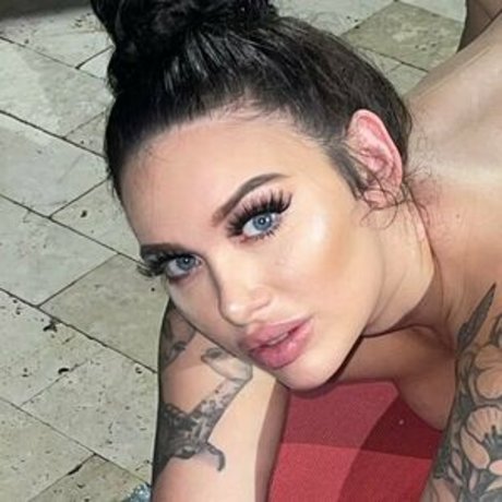 Taytatted sex actress photo