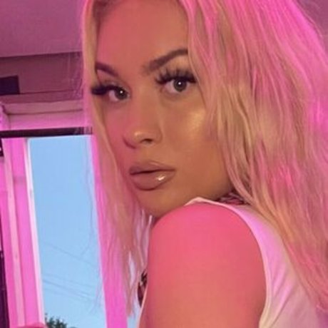 Dreamgirlkoko pornographic star photo