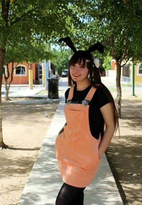 Hato Joestar model hot pic