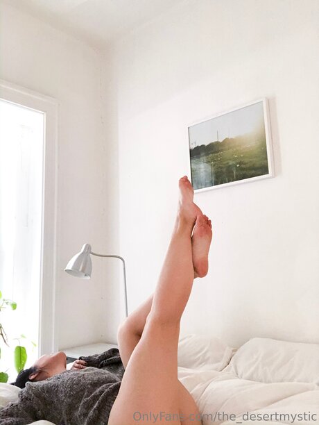 the desertmystic erotic model pic