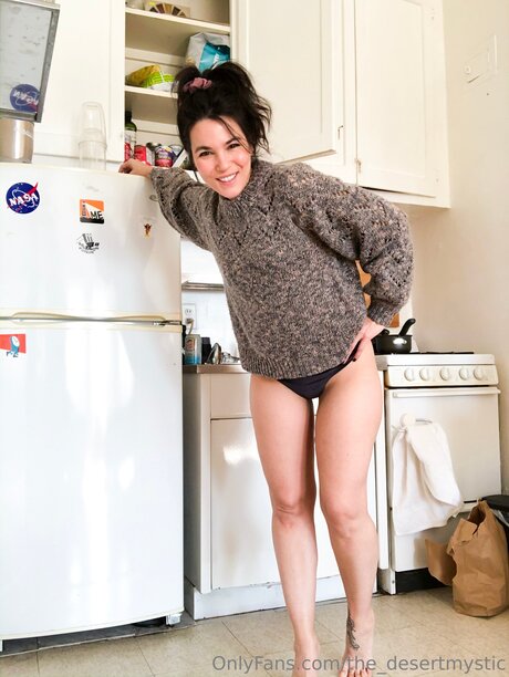 the desertmystic model nude photos