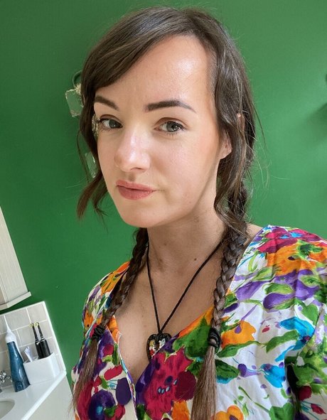 MOBrookes star pornographic img