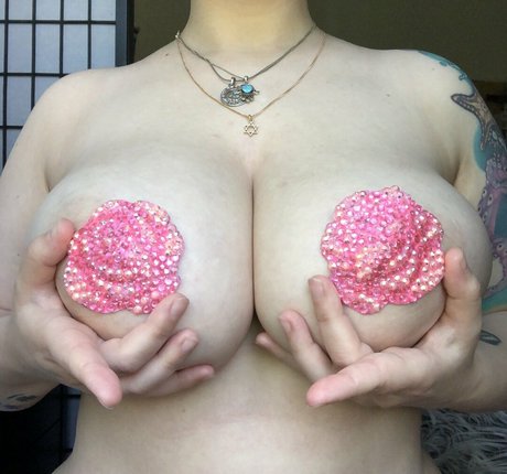 Betty Brash pretty pornstar image