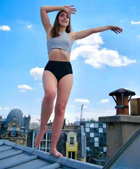 Lou Howard model nice photo