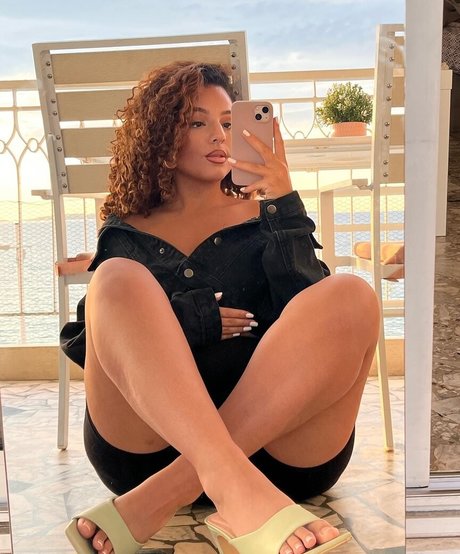 Vaninagood model free pics