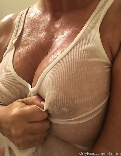 Nikki Irish hd pornstar photos