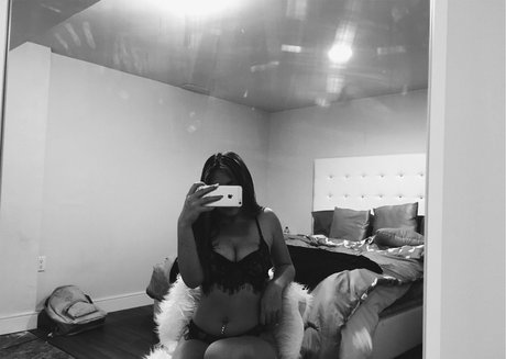 Taylor McCarthy model xxx images