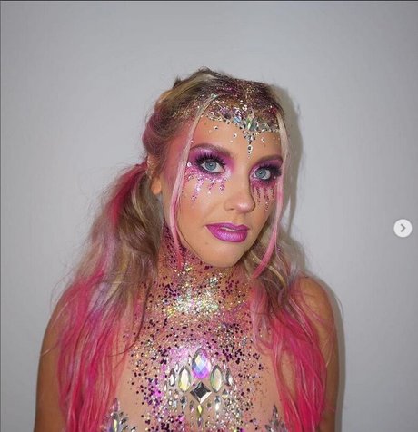 Ella Henderson xxx model image