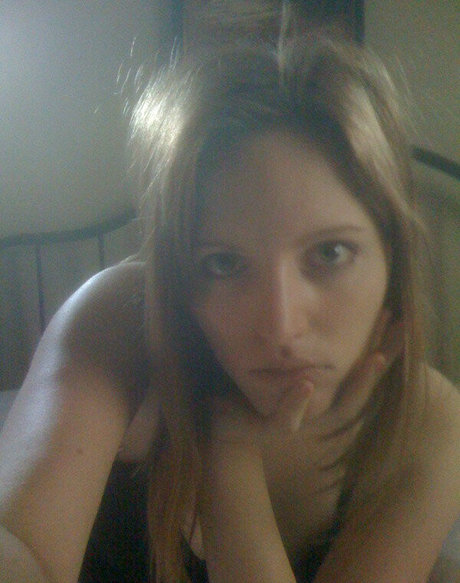 NixiePixel model beautiful photo