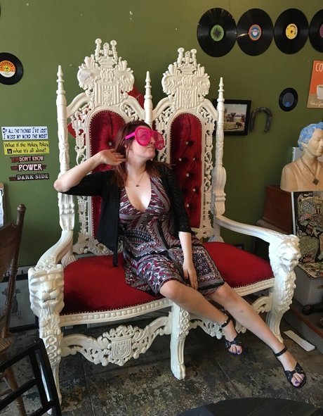 NixiePixel nude model galleries