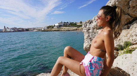 Amaya Sorni beautiful model pic