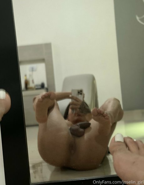 Joselin Betancur hot star img