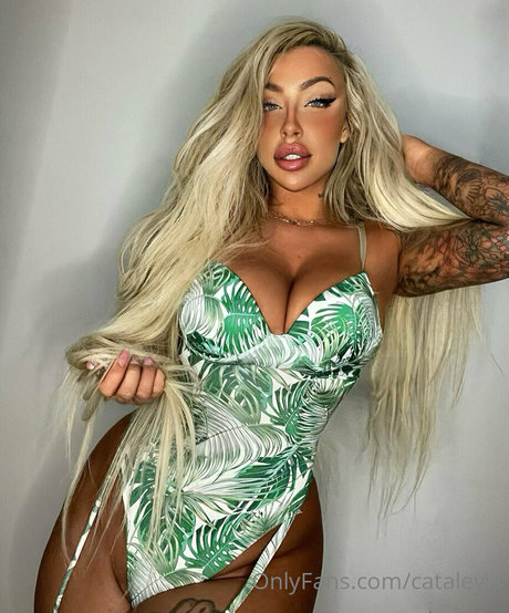 Cataleyia pornstar naked pic