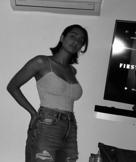 Santaread nude pornstar galleries