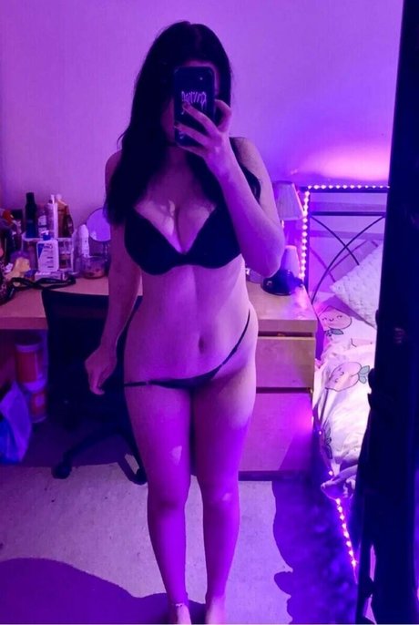 Sashadreamofficial porn actress photo