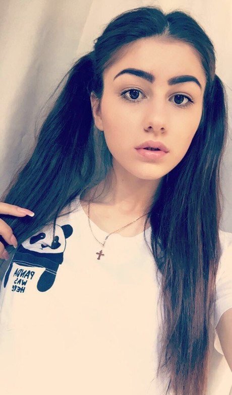 yanas0r0ka model picture