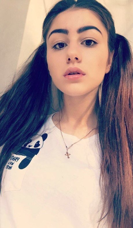 yanas0r0ka model high quality image