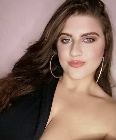 ale official100 nice actress img