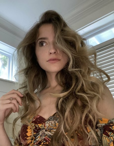 tiny onlyfans hot sex picture