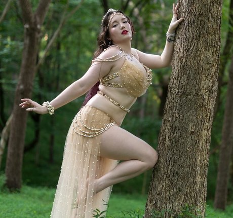 MagnoliaBellydance model pictures