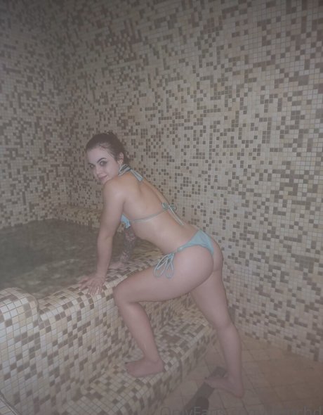 thick latina milf onlyfans exclusive photos