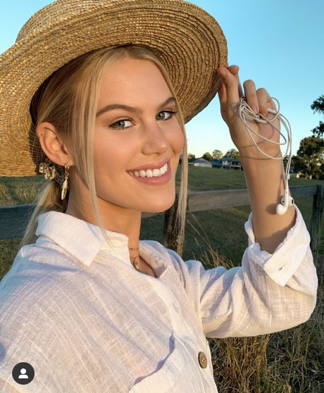 Ejay Stokes pornographic star pictures