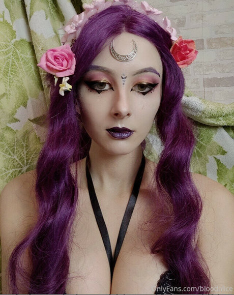 Blood alice model exclusive picture