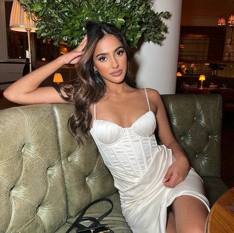 Janeeta Steephen star erotic pictures