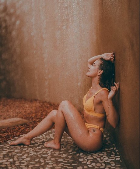 Apollinegrmz star xxx photos