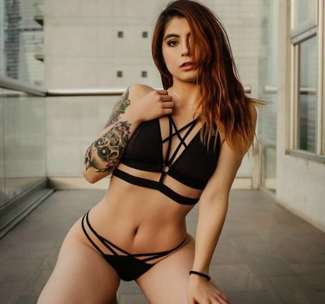 Barbara Ivannova naked model images