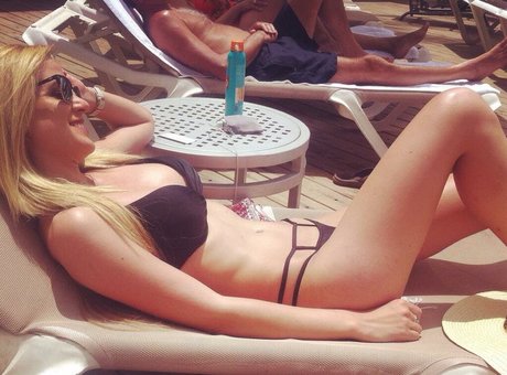 Tova Golan star sexy photos