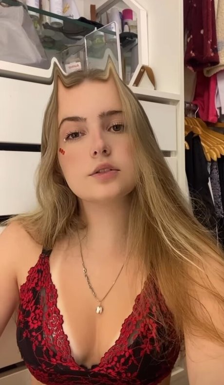 Camila Moroz star porn photo