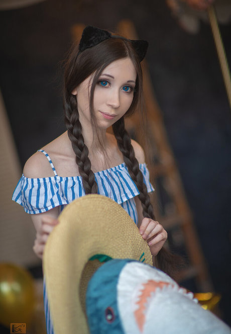 Alina Latypova model free photo