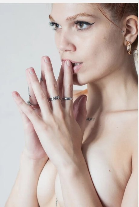 Babygirl69 beautiful model photos