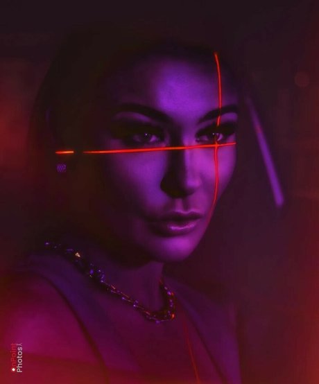 Reign Chaos erotic pornstar gallery