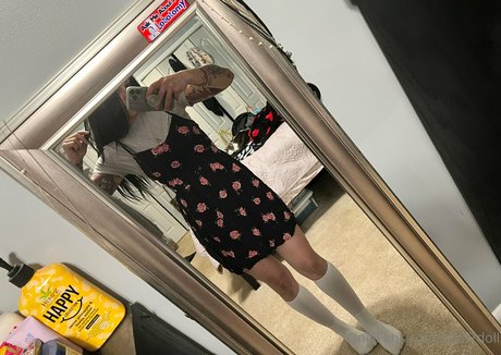 Little Doll star nudes photos