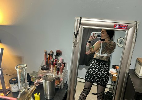 Little Doll star hd pictures