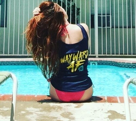 Ruth Connell nice pornstar gallery