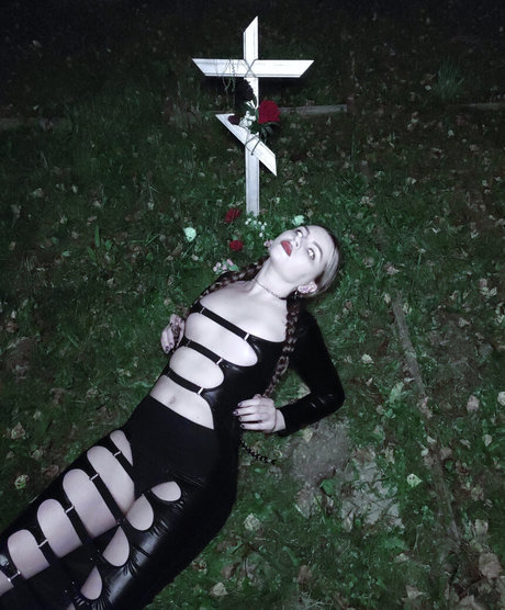 Nastya Kreslina nude pornstar archive