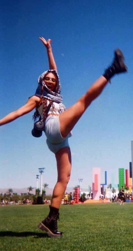 busty mom onlyfans hot naked image