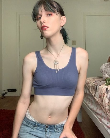 Starlite Anise model art photo